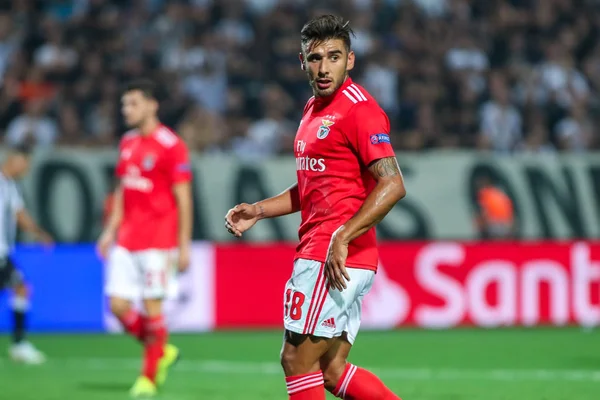 Thessaloniki, Yunanistan - 29 Ağustos 2018: Oyuncu, Benfica Eduardo Salvio eylem Uefa Şampiyonlar Ligi Play-off mücadelesi sırasında 2 bacak Paok vs Fc Benfica Toumba Stadı'nda oynanan