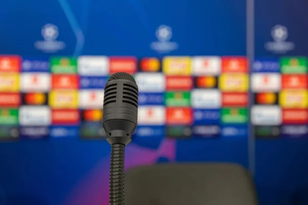 Thessaloniki Grekland Augusti 2018 Närbild Mikrofonen Presskonferensen Innan Uefa Champions — Stockfoto