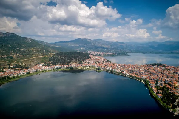 Vista Aérea Cidade Kastoria Lago Orestiada Norte Grécia — Fotografia de Stock