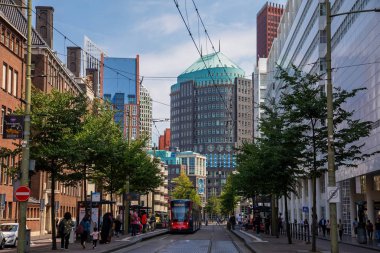 Den Haag, Hollanda - 6 Temmuz 2018: Modern binalar Den Haag şehir merkezinde, Hollanda