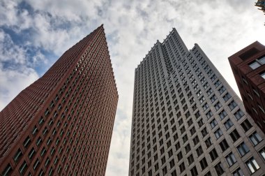 Den Haag, Hollanda - 6 Temmuz 2018: Modern binalar Den Haag şehir merkezinde, Hollanda