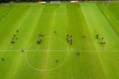 Horst, Hollanda - 23 Haziran 2018: spor merkezi Horst Paok takımı eğitim sırasında Hollanda hava görünümünden