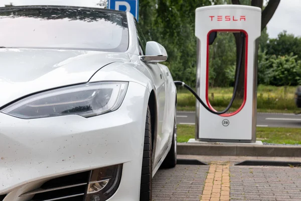 Horst Países Bajos Junio 2018 Tesla Super Charging Station Horst —  Fotos de Stock