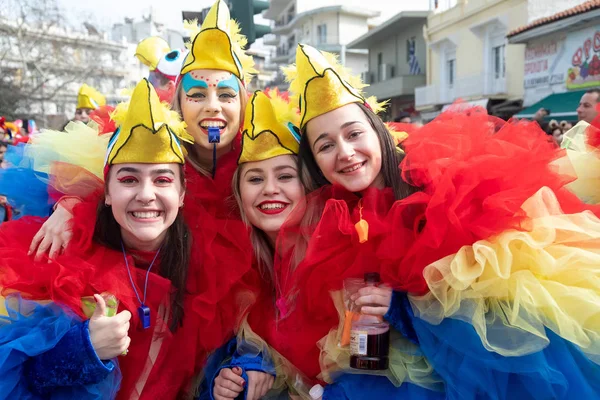 Xanthi Grecia Febrero 2018 Gente Vestida Con Trajes Coloridos Durante —  Fotos de Stock