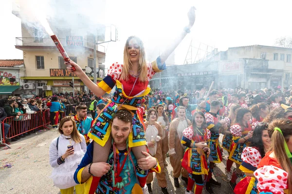 Xanthi Grekland Februari 2018 Människor Klädda Färgglada Dräkter Den Årliga — Stockfoto