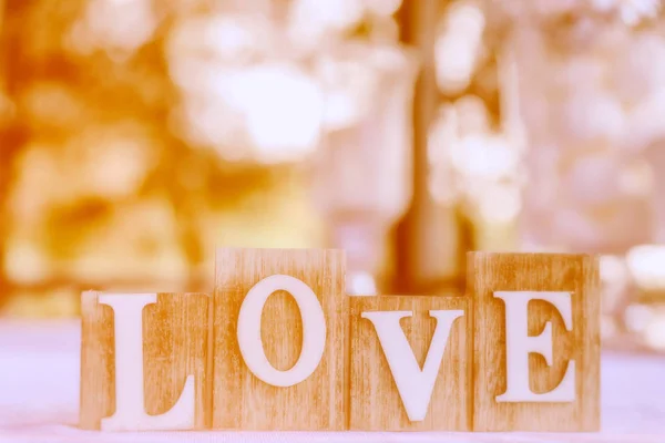 木制字母的爱 爱的词 复古之爱 — 图库照片