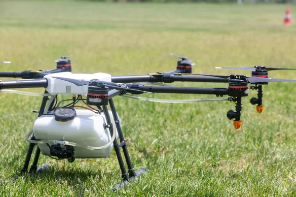 Thessaloniki Görögország 2018 Június Professzionális Mezőgazdaság Drone Zöld Mező Repülés — Stock Fotó