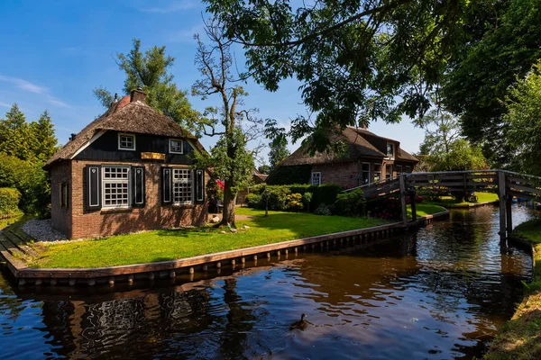 Giethoorn Netherlands July 2018 View Famous Village Giethoorn Canals Netherlands — Stock Photo, Image