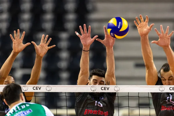 Thessaloniki Greece December 2018 Closeup Hands Ball Cev Volleyball Cup — Stock Photo, Image