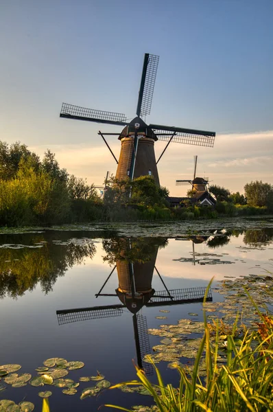 Vista Dei Mulini Vento Tradizionali Kinderdijk Paesi Bassi Questo Sistema — Foto Stock