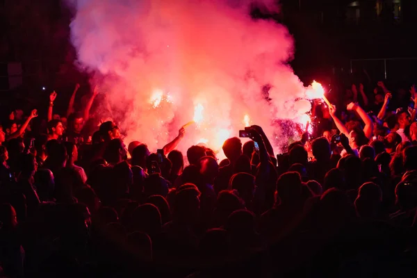Thessaloniki Grecia Septiembre 2018 Los Fanáticos Música Queman Antorcha Fuego —  Fotos de Stock