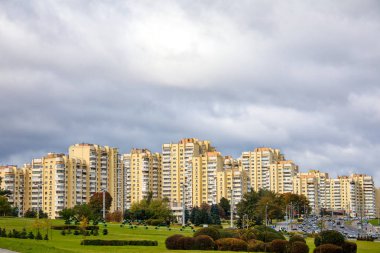 Minsk, Beyaz Rusya - 4 Ekim 2018: Minsk, Beyaz Rusya Yahudi halkının düşmüş 2 Mart 1942 tarihinde anıt