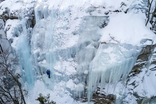 Ice Climbing North Greece Man Climbing Frozen Waterfall — Stock Photo, Image