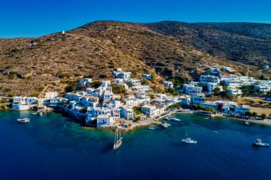 Katapola Köyü, hava görünümünü Amorgos Island, Cyclades, Ege, Yunanistan