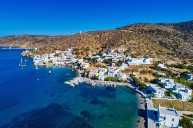 Katapola Köyü, hava görünümünü Amorgos Island, Cyclades, Ege, Yunanistan