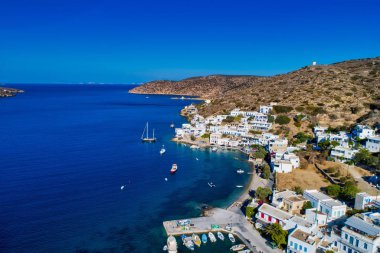 Katapola Köyü, hava görünümünü Amorgos Island, Cyclades, Ege, Yunanistan