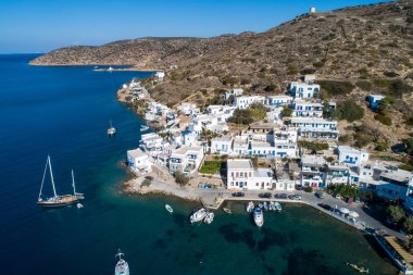Katapola Köyü, hava görünümünü Amorgos Island, Cyclades, Ege, Yunanistan