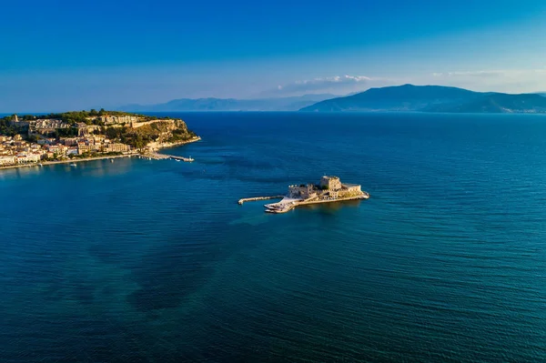 Widok Lotu Ptaka Starej Weneckiej Twierdzy Wyspie Bourtzi Nafplion Grecja — Zdjęcie stockowe