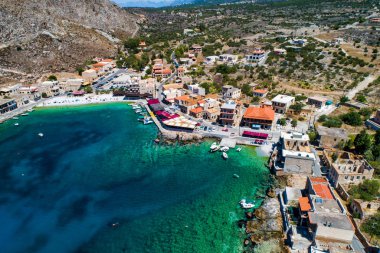 Laconia, Gerolimenas hava görünümünü Mani en güzel yerleşmeleri ile küçük bir doğal liman biridir. Peloponnese, Yunanistan