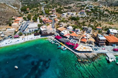 Laconia, Gerolimenas hava görünümünü Mani en güzel yerleşmeleri ile küçük bir doğal liman biridir. Peloponnese, Yunanistan