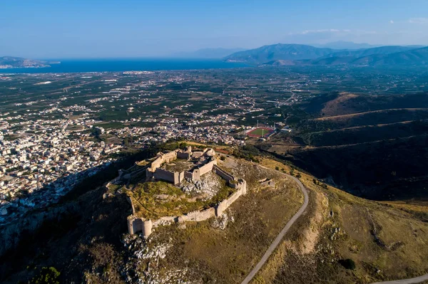 アルゴス市ペロポネソス半島 ギリシャ ラリサ城の航空写真 — ストック写真