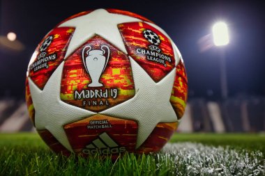 Thessaloniki, Yunanistan - 19 Şubat 2019: Resmi Şampiyonlar Ligi Futbol topu Paok - Tottenham Toumba Stadyumu'nda arasında ikinci turu için Uefa Gençlik Ligi maç daha önce