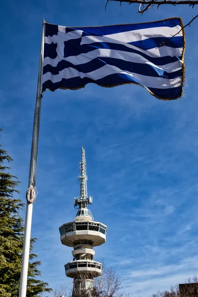 Салоники Греция Февраля 2019 Года Греческий Флаг Башня Ote Landmark — стоковое фото
