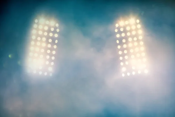 スタジアムのライトと煙 — ストック写真