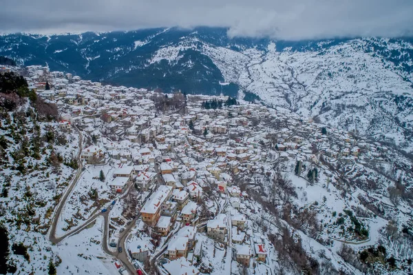 Aerial view of the snowy Metsovo is a town in Epirus, in the mou — Stock Photo, Image