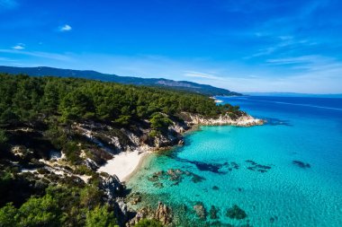 Kavourotrypes veya turuncu küçük plajları Loc küçük bir cennet