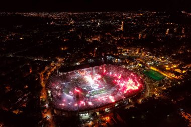 Paok taraftarları yla dolu Toumba Stadyumu'nun havadan çekimleri kutladı