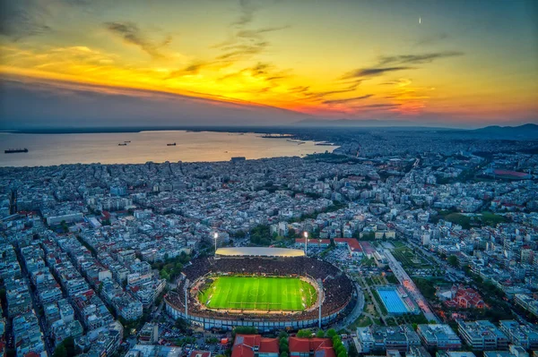 Lotnicze strzelać z Toumba Stadium pełen fanów PAOK okazj — Zdjęcie stockowe