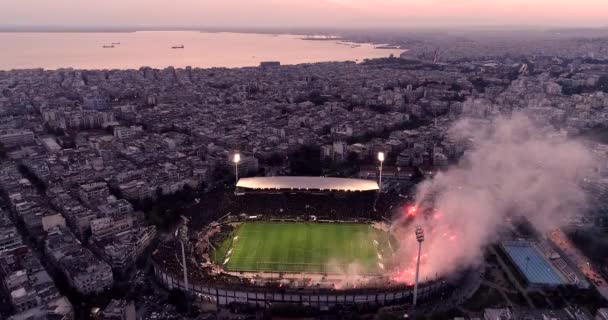 그리스 테살로니키 2019년 21일 그리스 슈퍼리그 우승을 축하하는 팬들로 가득찬 — 비디오