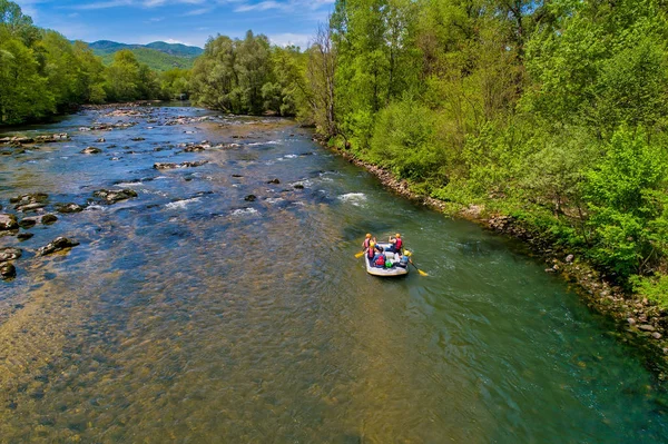 Adventure team doing rafting on the cold waters of the Nestos Ri — Stock Photo, Image