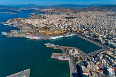 Pire ve d ünlü liman havadan drone panoramik fotoğraf