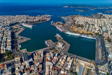 Pire ve d ünlü liman havadan drone panoramik fotoğraf