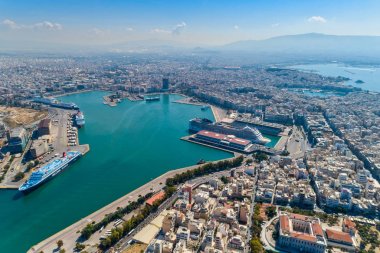 Pire ve d ünlü liman havadan drone panoramik fotoğraf