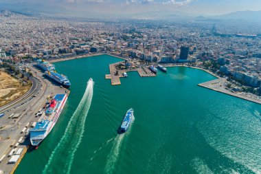 Pire ve d ünlü liman havadan drone panoramik fotoğraf