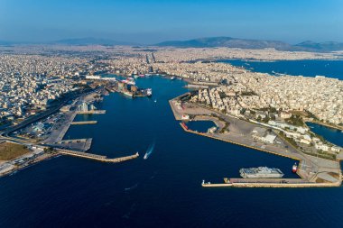 Pire ve d ünlü liman havadan drone panoramik fotoğraf