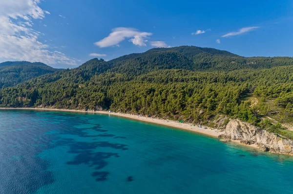 Veduta della spiaggia di Fava a Chalkidiki, Grecia. Fotografia aerea . — Foto Stock