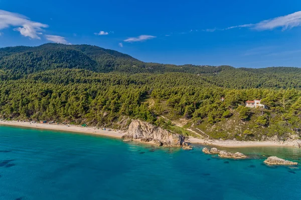 Utsikt över stranden Fava i Chalkidiki, Grekland. Flygfotografering. — Stockfoto