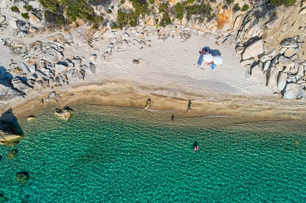 ギリシャ、チャルキディキのファヴァビーチのクローズアップビュー。航空写真 — ストック写真