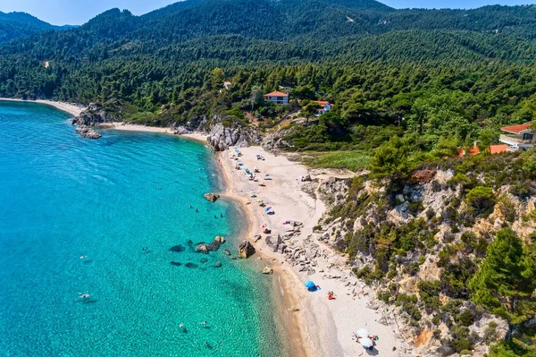 Vista superior da Praia da Fava em Chalkidiki, Grécia. Fotografia aérea — Fotografia de Stock