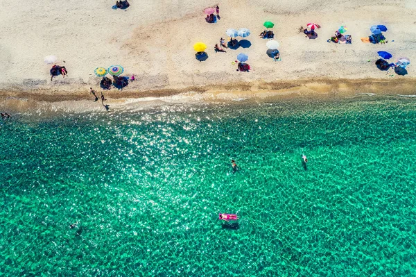 Vista superior da Praia da Fava em Chalkidiki, Grécia. Fotografia aérea — Fotografia de Stock