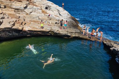 Giola, Yunanistan'ın Thassos adasında doğal bir havuzdur.