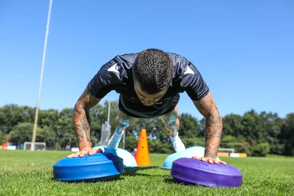 Il calciatore del PAOK Adelino Andre Vieirinha durante il trai — Foto Stock