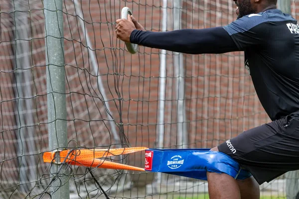 Gros plan sur les joueurs PAOK et le matériel d'entraînement de football pendant — Photo