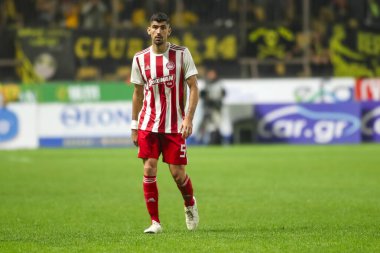 Yunan Süper Ligi karşılaşması Aris Olympiacos 'a karşı