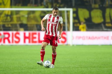 Yunan Süper Ligi karşılaşması Aris Olympiacos 'a karşı