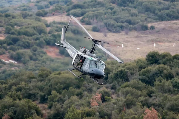 Askos Grécia Fevereiro 2020 Helicóptero Huey Participa Exercício Militar Internacional — Fotografia de Stock